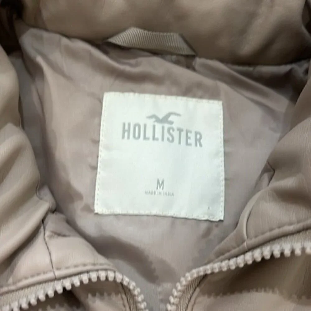 Hollister vegan leather cropped vest size medium